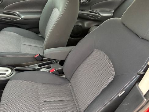 Used 2019 Nissan Versa SV image 28