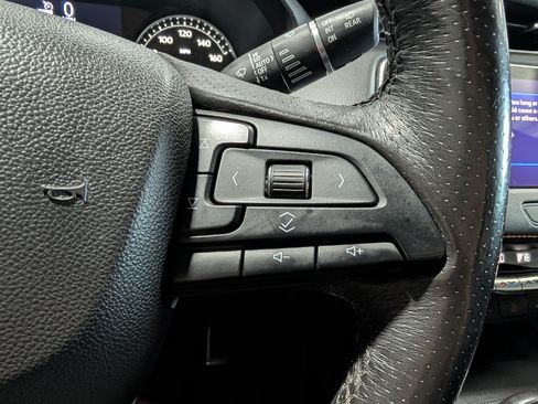 Used 2019 Cadillac XT4 Sport w/ Cold Weather Package AWD/4WD image 21