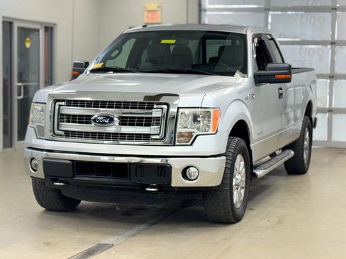 Used 2014 Ford F150 XLT w/ Equipment Group 302A Luxury AWD/4WD image 4