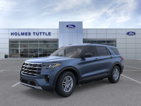 New 2026 Ford Explorer Active w/ Active Comfort Package RWD image 1