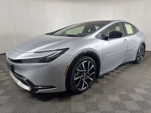 Used 2024 Toyota Prius Prime image 8