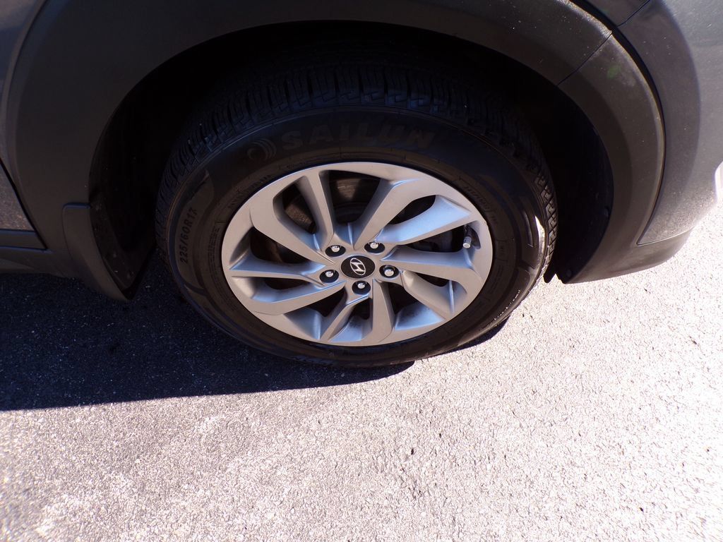 Used 2018 Hyundai Tucson SE AWD/4WD image 6