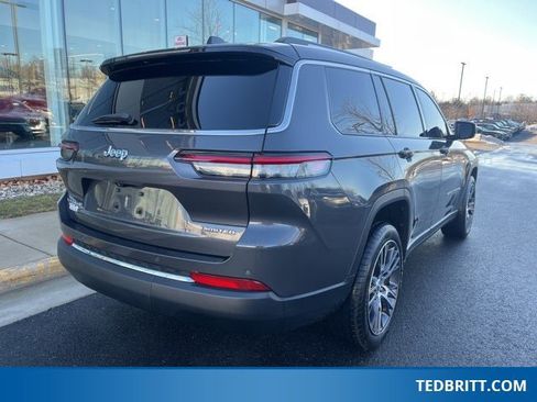 Used 2022 Jeep Grand Cherokee L Limited image 8