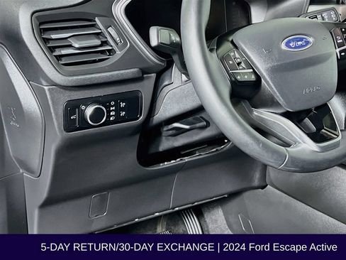 Certified 2024 Ford Escape Active FWD image 12