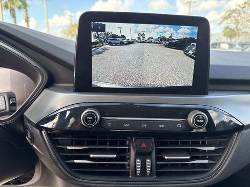 Used 2025 Ford Escape Active image 24