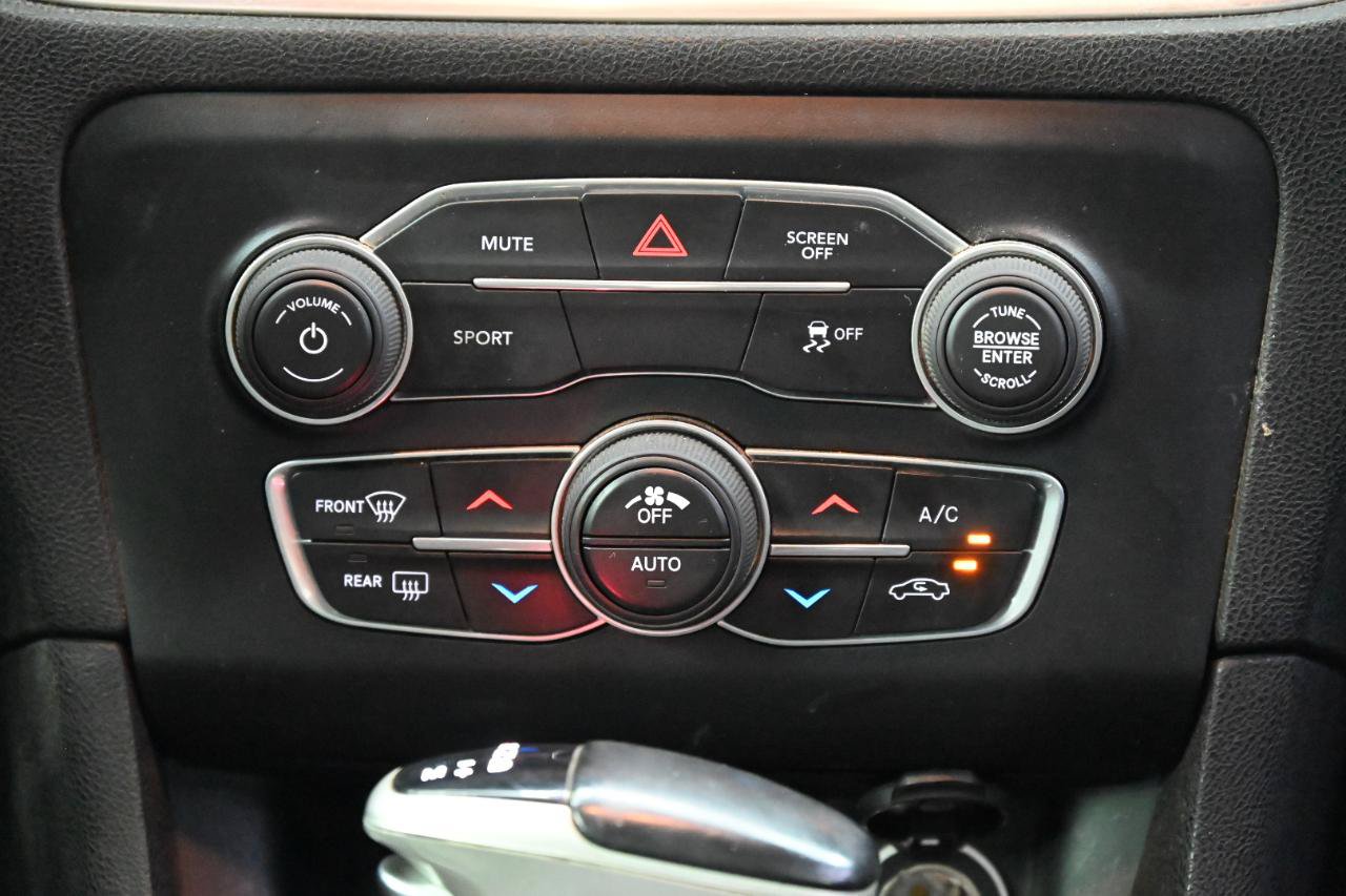 Used 2017 Dodge Charger R/T RWD image 29