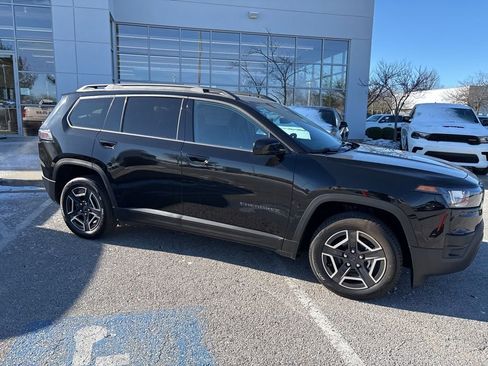 New 2026 Jeep Cherokee Laredo AWD/4WD image 31