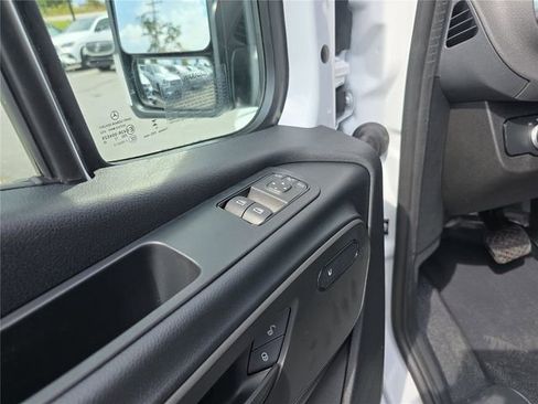 New 2025 Mercedes-Benz Sprinter 2500 image 17