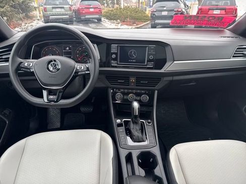 Used 2021 Volkswagen Jetta R-Line w/ R-Line Cold Weather Package image 22