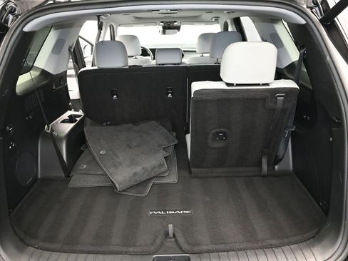 Used 2023 Hyundai Palisade SEL image 11