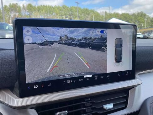 New 2026 Ford Explorer Active RWD image 9