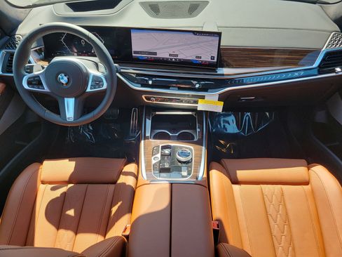 New 2026 BMW X7 xDrive40i AWD/4WD image 9