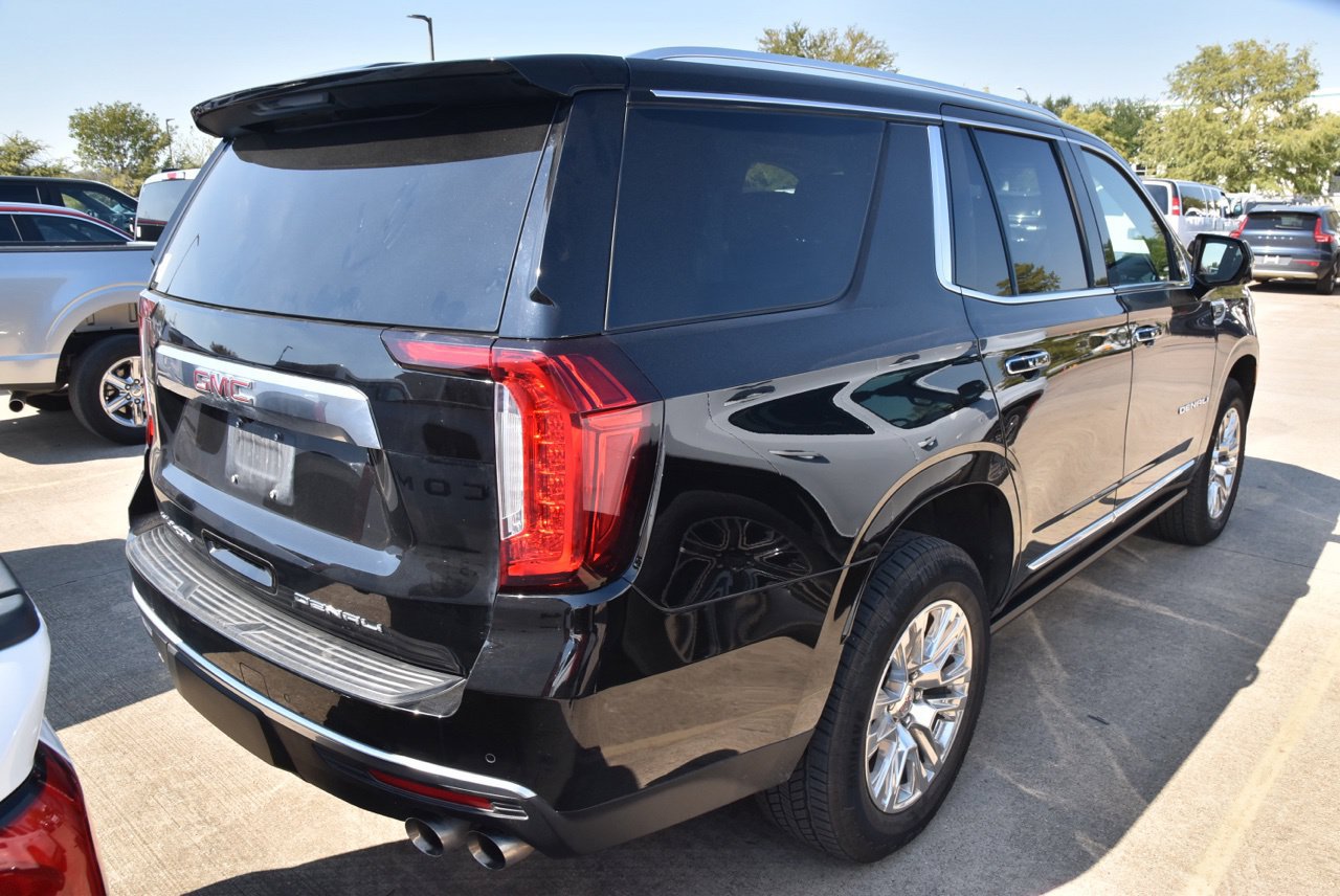 Used 2024 GMC Yukon Denali w/ LPO, Floor Liner Package AWD/4WD image 5