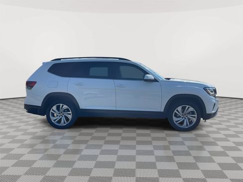 Used 2023 Volkswagen Atlas SE w/ Panoramic Sunroof Package AWD/4WD image 4