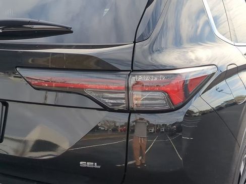 New 2025 Mitsubishi Outlander SEL image 11