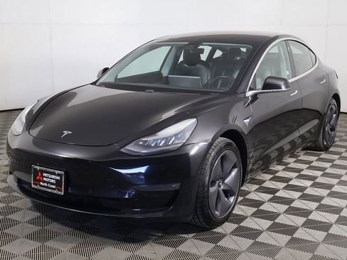 Used 2018 Tesla Model 3 Long Range image 9