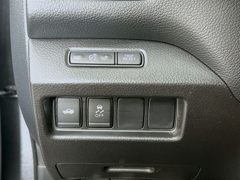 Used 2018 Nissan Altima 2.5 S w/ S Convenience Package FWD image 16