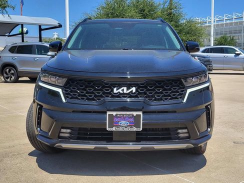 Used 2023 Kia Sorento SX AWD/4WD image 2