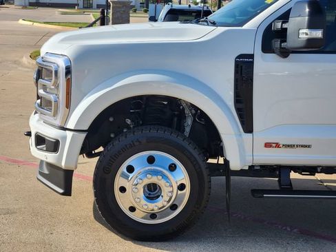 Used 2026 Ford F450 Platinum w/ FX4 Off-Road Package AWD/4WD image 8