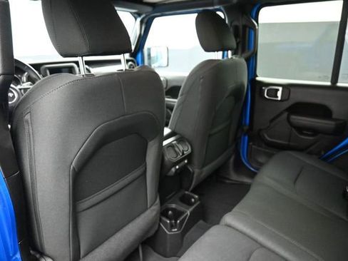Used 2022 Jeep Wrangler Unlimited Sport AWD/4WD image 17