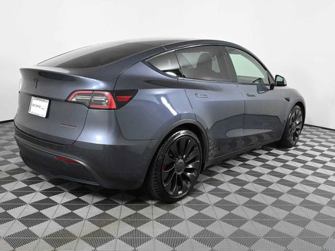 Used 2022 Tesla Model Y Performance AWD/4WD image 9