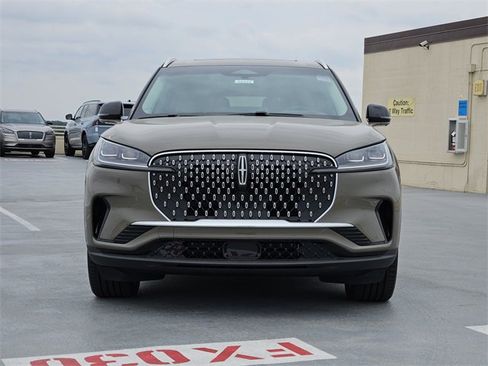 New 2025 Lincoln Aviator Reserve w/ Equipment Group 201A image 2