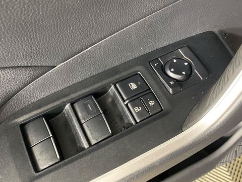 Used 2021 Toyota RAV4 XLE Premium AWD/4WD image 26