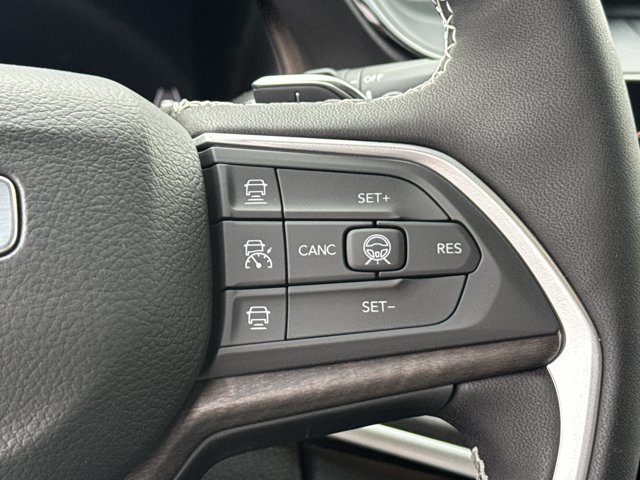 New 2027 Jeep Grand Cherokee Limited AWD/4WD image 23