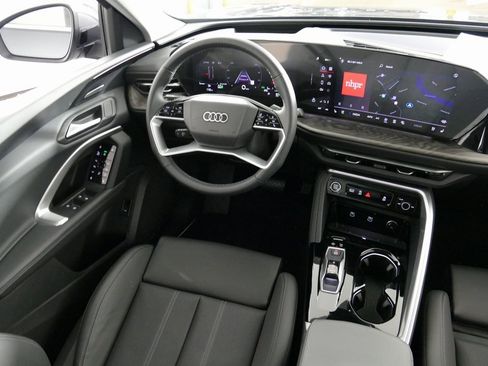 New 2025 Audi Q5 Premium Plus image 22