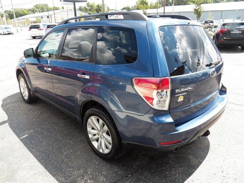 Used 2013 Subaru Forester 2.5X Premium w/ All-Weather Plus Pkg AWD/4WD image 2