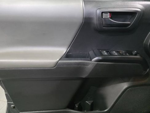 Used 2023 Toyota Tacoma SR AWD/4WD image 10