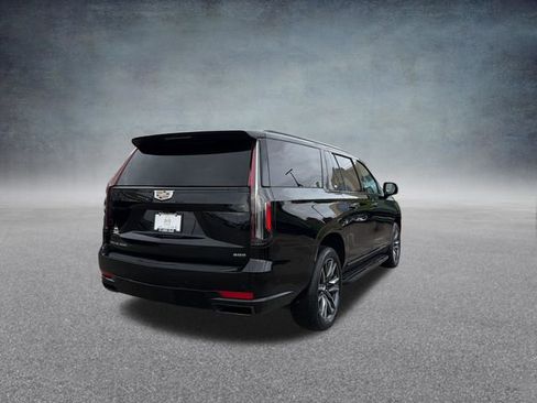 Used 2024 Cadillac Escalade ESV Sport image 5