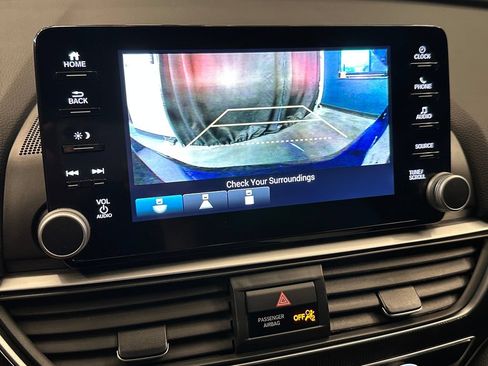 Used 2022 Honda Accord Sport image 13
