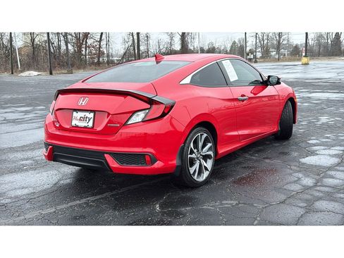 Used 2019 Honda Civic Touring image 8