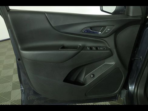 Used 2022 Chevrolet Equinox LT AWD/4WD image 20