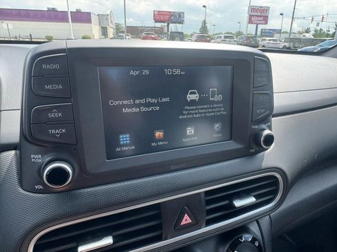 Used 2018 Hyundai Kona SE AWD/4WD image 40