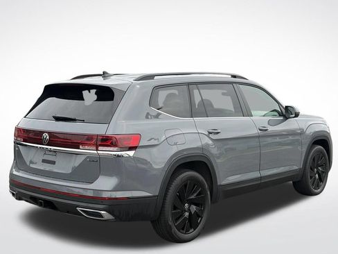 Used 2025 Volkswagen Atlas SE AWD/4WD image 5