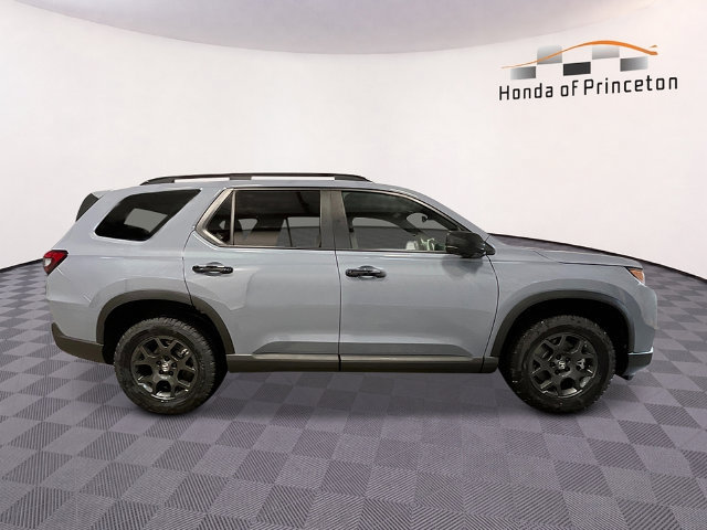 New 2026 Honda Pilot TrailSport image 2