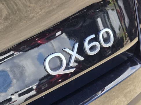 Certified 2027 INFINITI QX60 Luxe w/ Cargo Package FWD image 7
