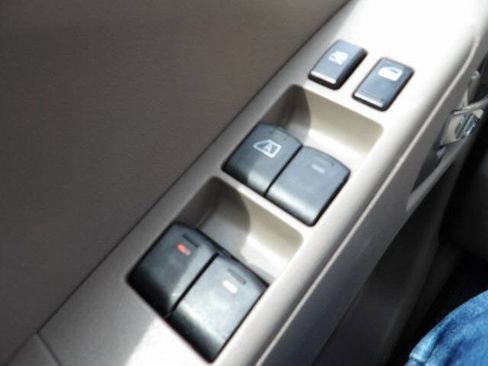 Used 2017 Nissan Frontier SV w/ SV Value Truck Package image 17