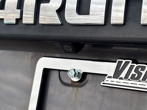 Used 2018 Toyota 4Runner TRD Off-Road Premium image 16