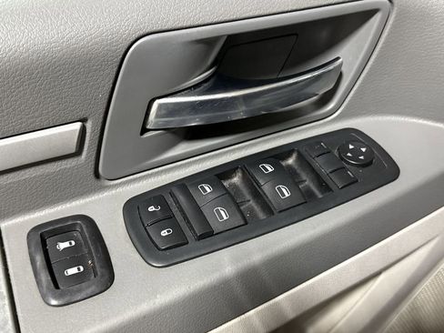 Used 2008 Dodge Grand Caravan SXT w/ Trailer Tow Group image 19