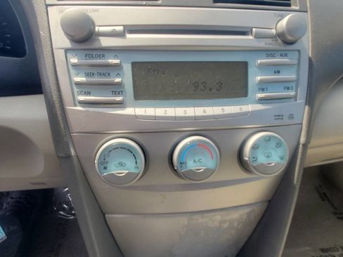 Used 2008 Toyota Camry LE FWD image 19
