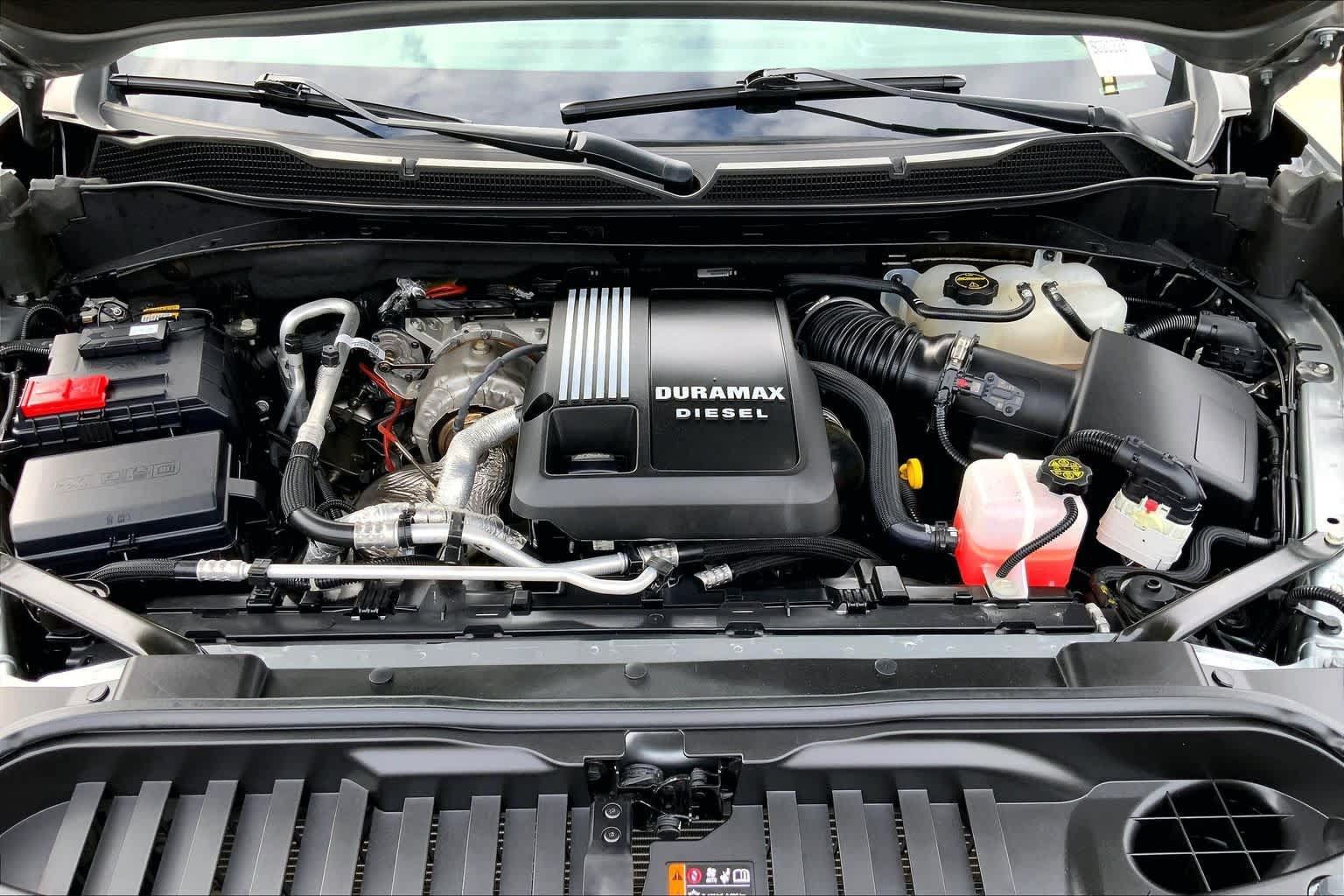 Used 2025 Chevrolet Silverado 1500 LT Trail Boss w/ Convenience Package II AWD/4WD image 57