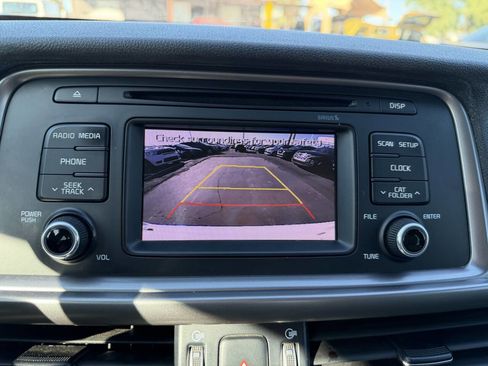 Used 2016 Kia Optima LX image 22