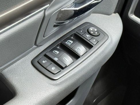 Used 2015 RAM 1500 Big Horn image 34