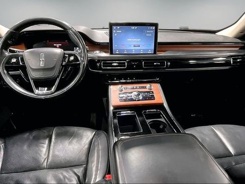 Used 2020 Lincoln Aviator Reserve w/ Equipment Group 201A AWD/4WD image 9