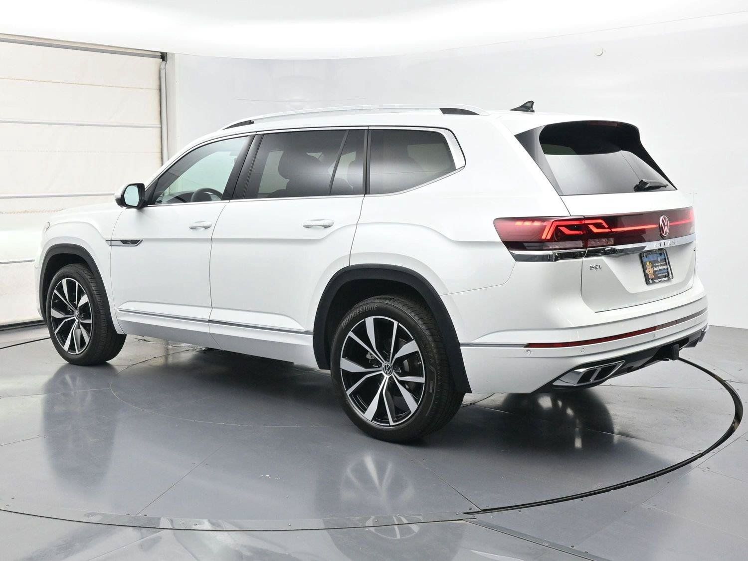 Used 2026 Volkswagen Atlas SEL Premium R-Line AWD/4WD image 29