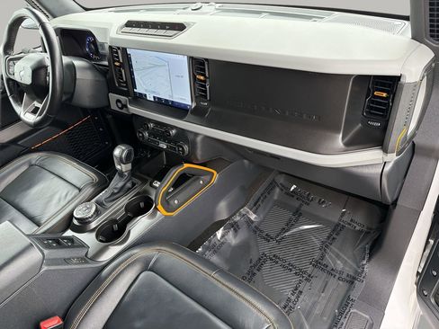 Used 2023 Ford Bronco Badlands AWD/4WD image 11