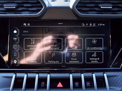 Used 2024 Lamborghini Urus Performante AWD/4WD image 86